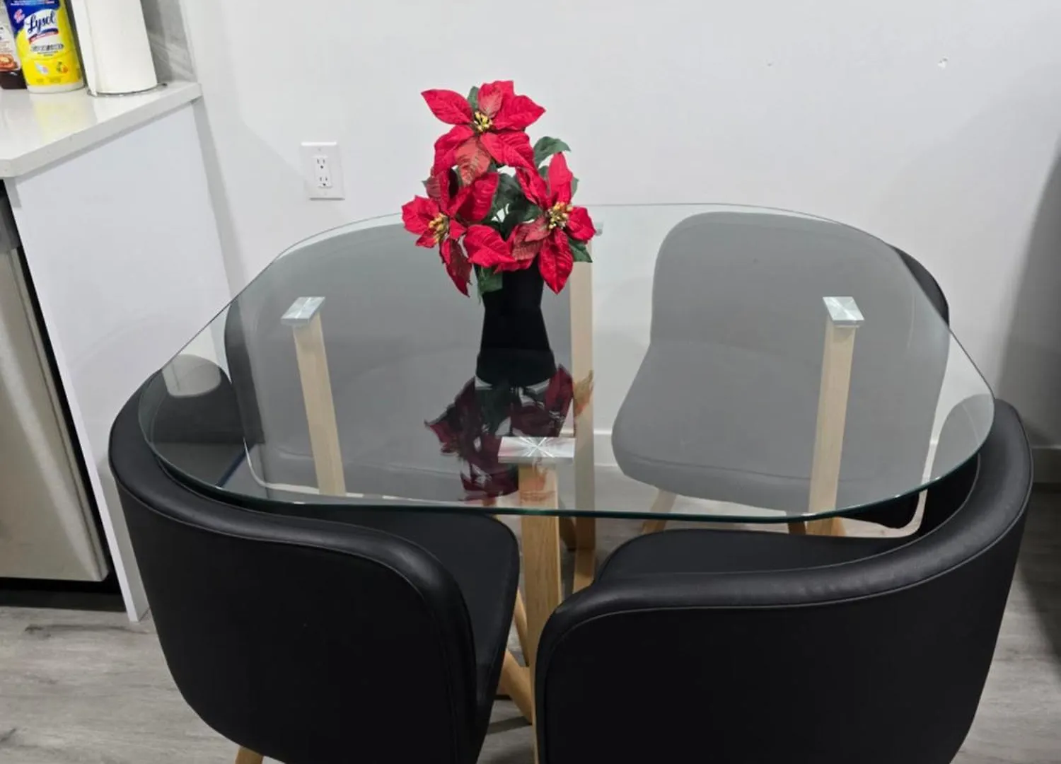 Cozy One Bedroom Bsmt Apartment Edmonton Kanada